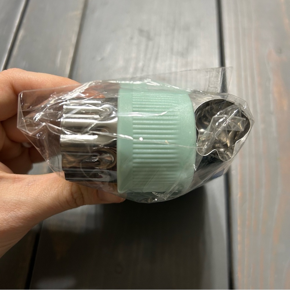 *SOLD* Stainless Steel Food Cutter Set - Picture 4 of 9